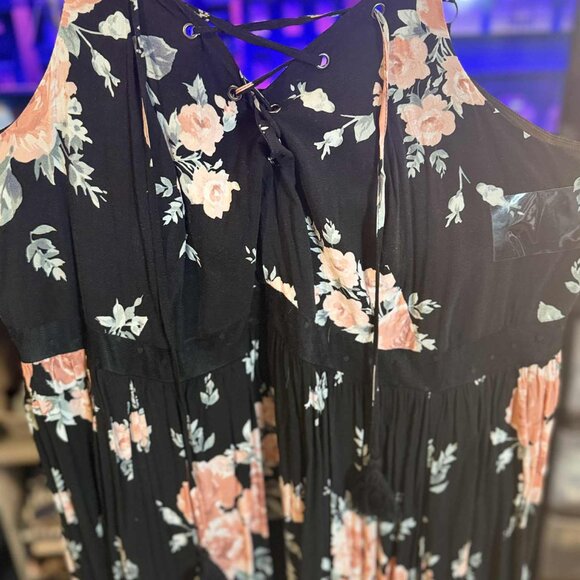 Torrid Size 3 Black Floral Tassel Lace-up Neck Maxi Dress - Picture 3 of 16